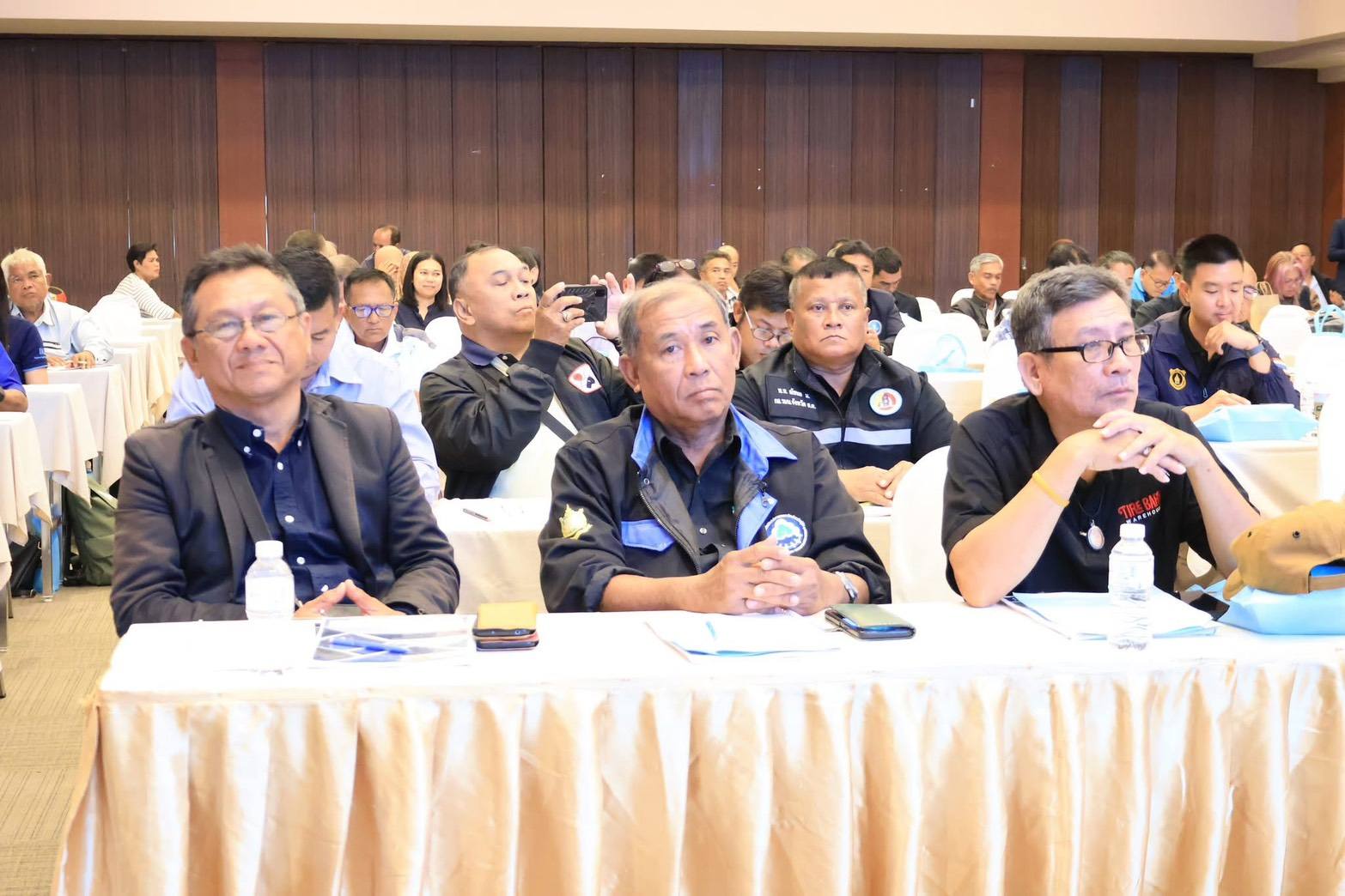 title - ปทจ.สตูล และผอ.กลุ่มยุทธศาสตร์และการปฏิรูปที่ดิน ร่วมประชุมสรุปผลการศึกษาโครงการ (สัมมนา ครั้งที่ 3) การพัฒนาเส้นทางเชื่อมโยงระหว่างไทย–มาเลเซีย สายสตูล–เปอร์ลิส